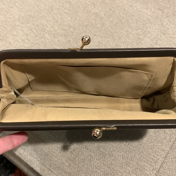 Liz Claiborne wallet, wristlet - Picture 3 of 6